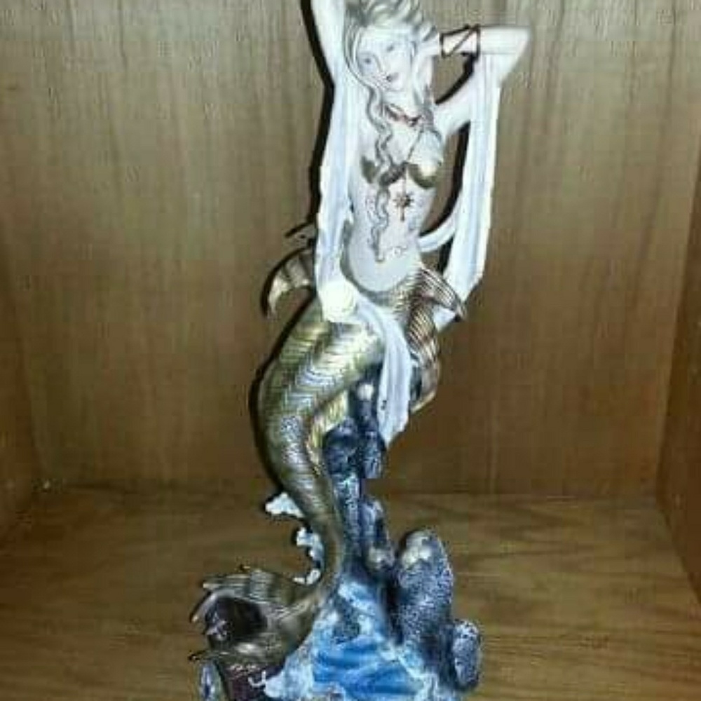 Mermaid figurine